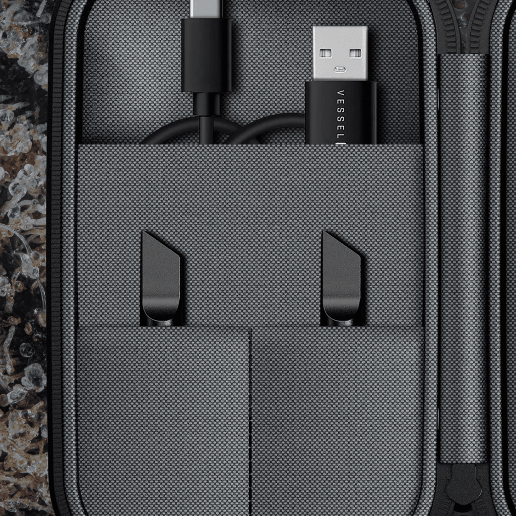 Vessel Hub Compass Rise Case | Trichly